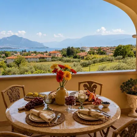 Grimaldi Apartment *